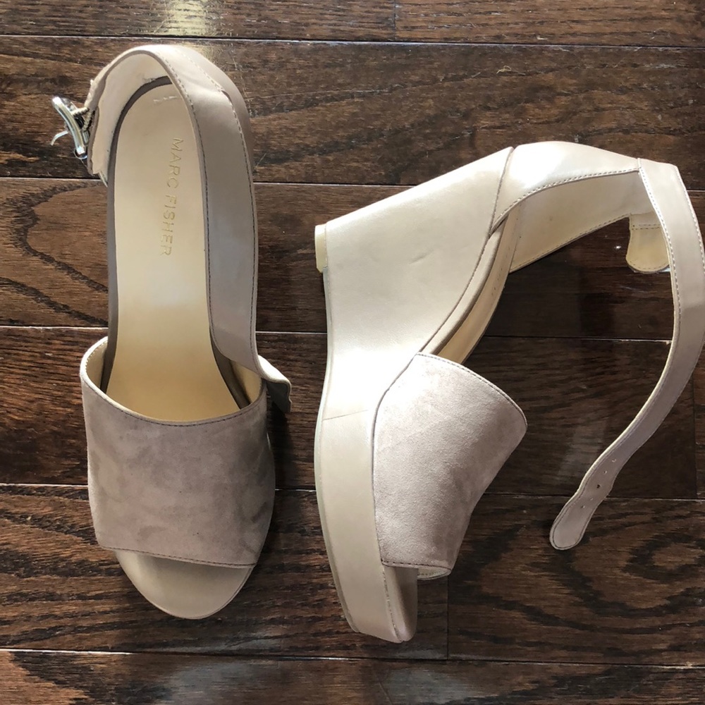Marc Fisher Wedges